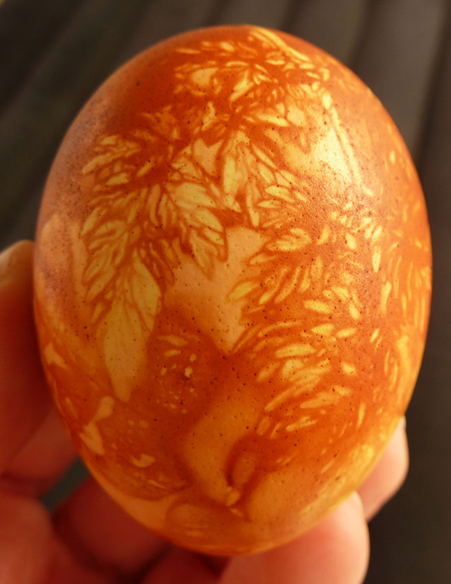 Easter egg decorated with onion peel